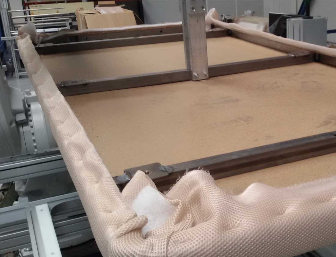 Máquina para Tapizado de Bases de Colchón y Canapé - Imagen 2